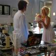 Em "Totalmente Demais", Cassandra (Juliana Paiva) fez as maiores loucuras pra fisgar Fabinho (Daniel Blanco)