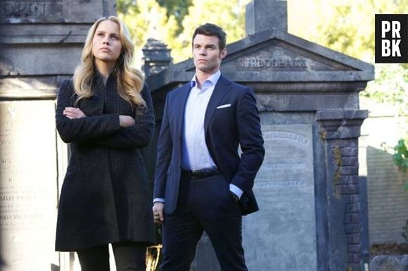 Em "The Originals", Rebekah (Claire Holt) foi defendida por Elijah (Daniel Gillies)