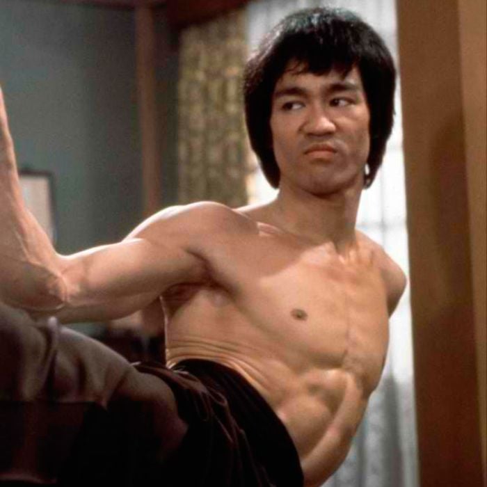 Bruce Lee ainda precisava gravar a dublagem de &quot;Operação Dragão&quot; quando faleceu, em julho de 1973