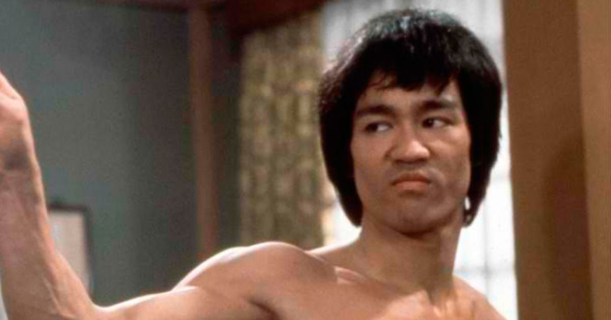 Bruce Lee ainda precisava gravar a dublagem de Operação Dragão quando ...