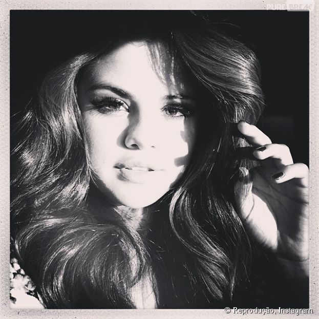 Selena Gomez n&atilde;o quer mais papo com ningu&eacute;m e parou de seguir todo mundo do seu Instagram