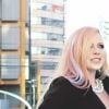 Avril Lavigne gravou "Hello Kitty" no bairro de Harajuku