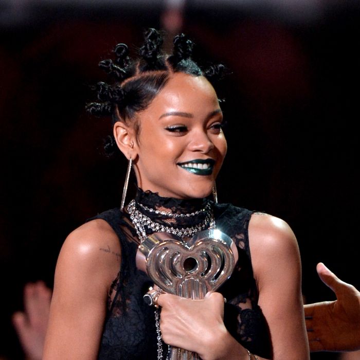  Rihanna foi a grande vencedora do &quot;iHeartRadio Music Awards&quot; 