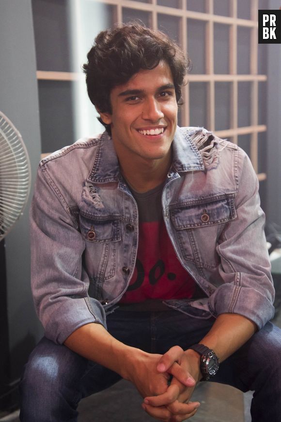 Fabio Scalon, de "Malhação", pensou em estudar Engenharia, mas preferiu seguir carreira de ator