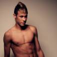  Neymar pode não ter o corpo bombadão mas tira o suspiro de muita gente por aí! 