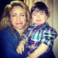  Gerard Piqu&eacute; adora postar foto da mulher Shakira e o filho Milan no Instagram! Existe foto mais fofa? 
