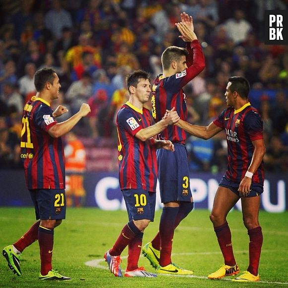 Gerard Piqué comemora no Instagram com os jogadores do Barcelona!