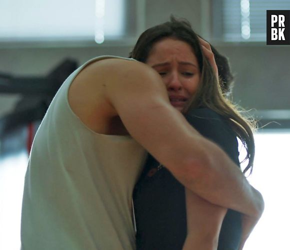 Em "Malhação": Rômulo (Juliano Laham) morre e deixa Nanda (Amanda de Godoi) desesperada!