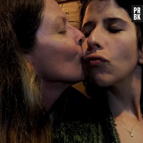 Atrizes se manifestam contra "cura gay"