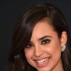 De "Descendentes", Sofia Carson interpreta a Evie, filha da Rainha Má no filme da Disney