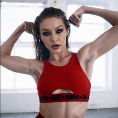 Gigi Hadid surge com axila sem depilar em campanha: "Quebrando paradigmas"