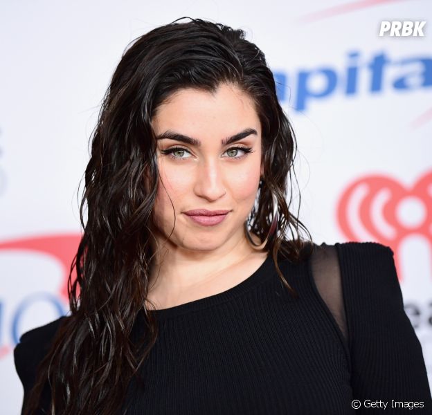 Lauren Jauregui vai mudar de gravadora para lançar seu primeiro CD fora do Fifth Harmony, diz Billboard
