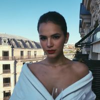 Bruna Marquezine posa sem roupa e filosofa no Instagram: "Reagir é apenas uma escolha sua"