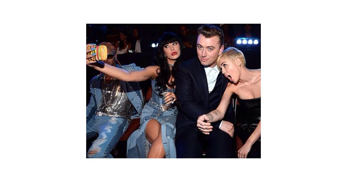 No VMA 2014: confira as fotos que provam que o selfie roubou a cena! -  Purebreak