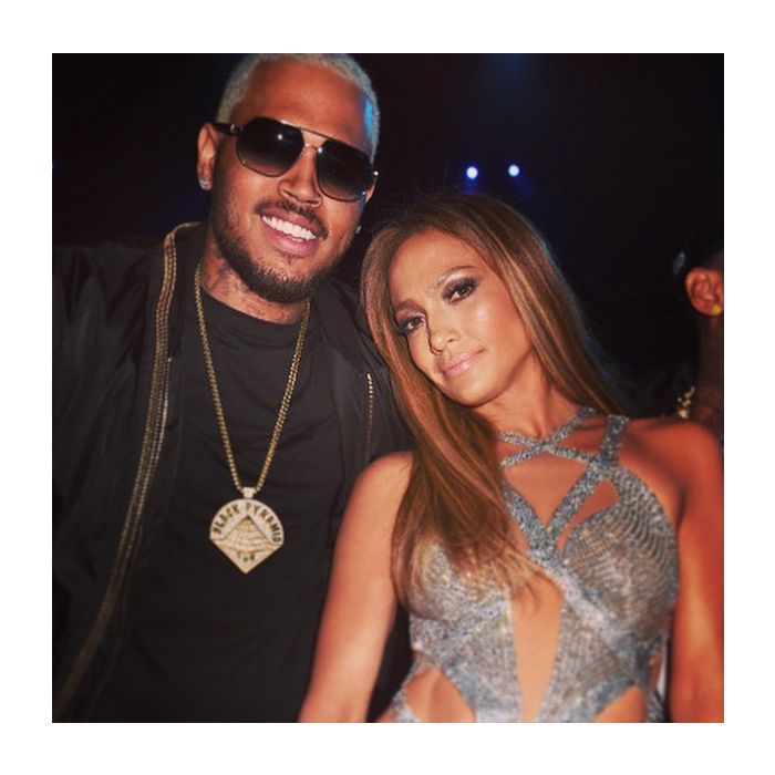  Chris Brown e Jennifer Lopez j&amp;aacute; tem cadeira cativa em VMA&#039;s 