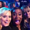 As meninas do seriado The Orange is The New Black também fizeram um selfie especial no palco