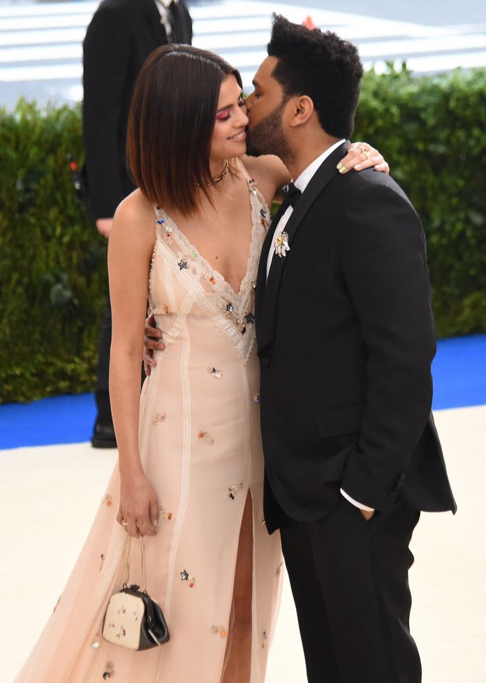 The Weeknd E Selena Gomez 5 Indiretas Que O Cantor Mandou Para A Ex No Novo Album Purebreak
