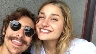 Sasha Meneghel e Bruno Montaleone curtem final de semana de folga em Noronha