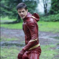 Grant Gustin, "The Flash", se irrita e faz textão após críticas ao novo uniforme do herói