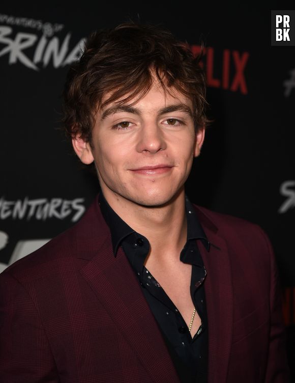 Confira as 10 maiores curiosidades sobre Ross Lynch, o Harvey Kinkle, de "O Mundo Sombrio de Sabrina"