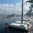 Singapura entra na lista com essa piscina na cobertura de um prédio