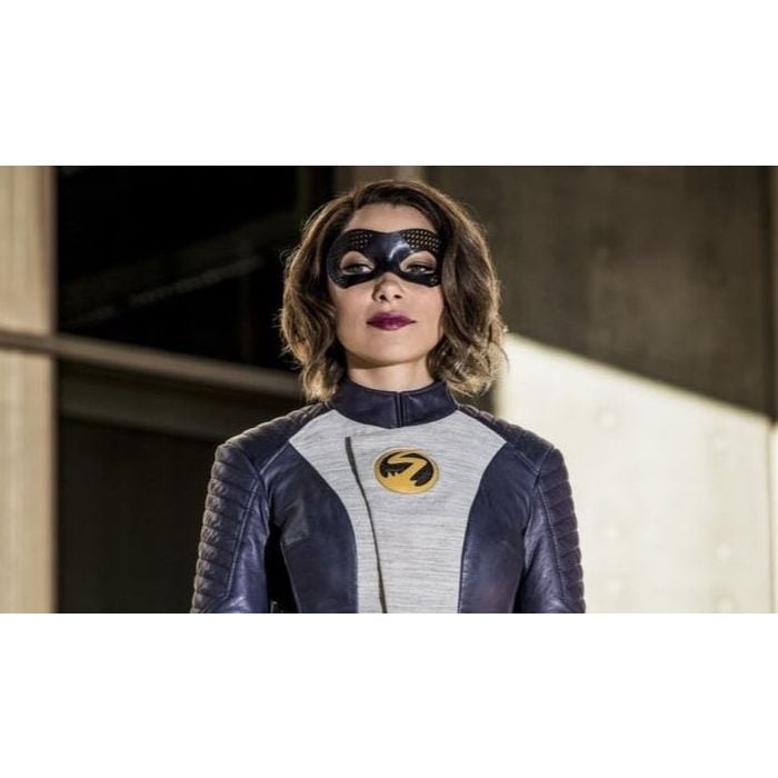 Em &quot;The Flash&quot;: Nora (Jessica Parker Kennedy) enfrenta novas vilãs em promo da 5ª temporada