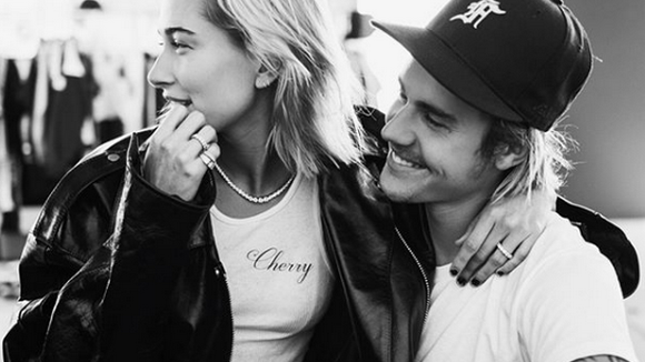 Hailey Baldwin está sendo acusada de agredir cachorrinho dela e do Justin Bieber