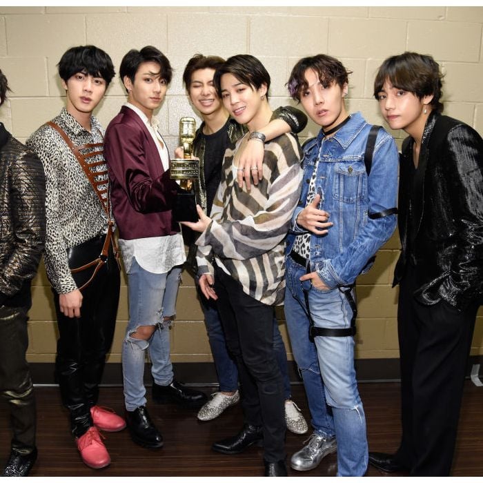 De acordo com site, BTS apresentará um dos prêmios do Grammy 2019