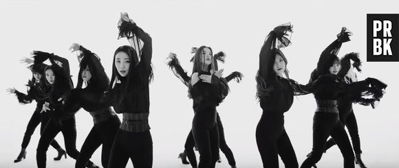 Com 12 integrantes, grupo LOONA tem letras que falam sobre vários assuntos sérios