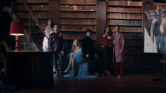 A verdade é que os Jonas Brothers lançaram o clipe de "Sucker" para avisar que estão comprometidos