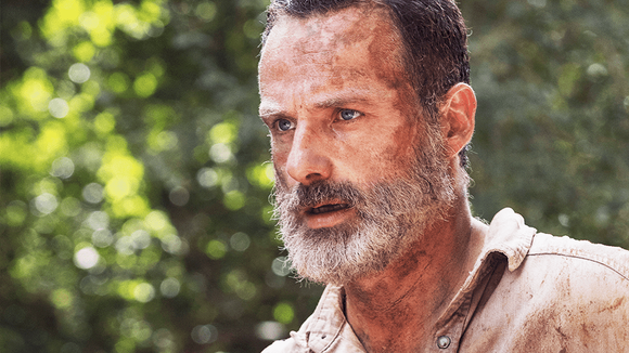 Já?! Rick Grimes pode voltar à "The Walking Dead" e ninguém tá entendendo mais nada