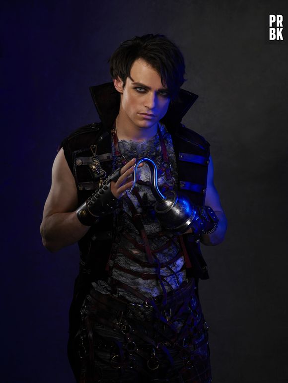 "Descendentes 3": Thomas Doherty interpreta Harry Hook