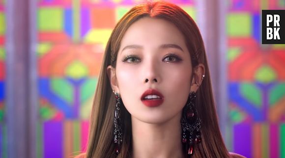 Vem curtir "Bomb Bomb", o MV novo do KARD