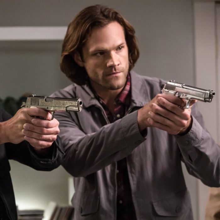 Em &quot;Supernatural&quot;, Sam (Jared Padalecki) e Dean (Jensen Ackles) devem se vingar pela morte da mãe