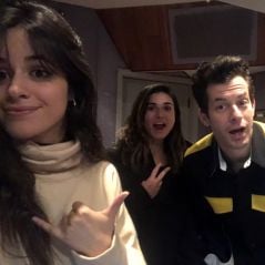 Camila Cabello resolveu mostrar um trecho da sua parceria com Mark Ronson