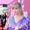 Taylor Swift pode lançar música nova no dia 26 de abril