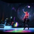 "Sweetener World Tour": Ariana Grande sabe que não precisa fazer muito para fazer bonito