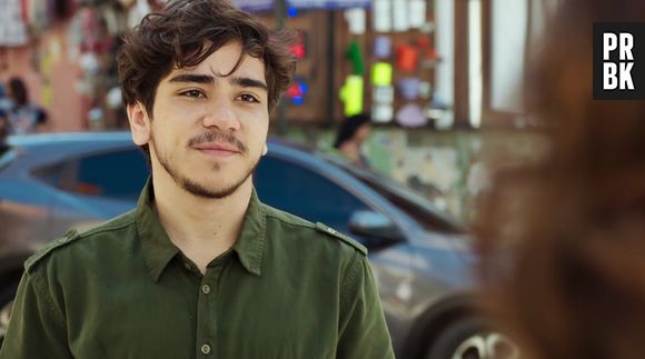 "Malhação": Tadeu (João Fernandes) acha que Rita (Alanis Guillen) precisa fugir com Nina