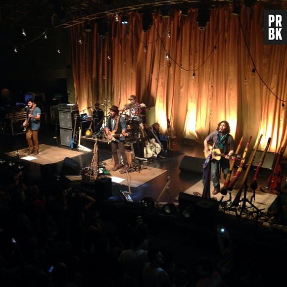 A Suricato cantou seus maiores hits no show de lançamento do álbum "Sol-te"