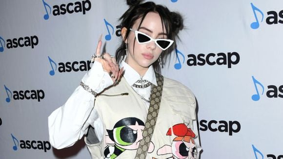 Billie Eilish explicou o motivo de usar roupas enormes e a resposta é um pouco preocupante