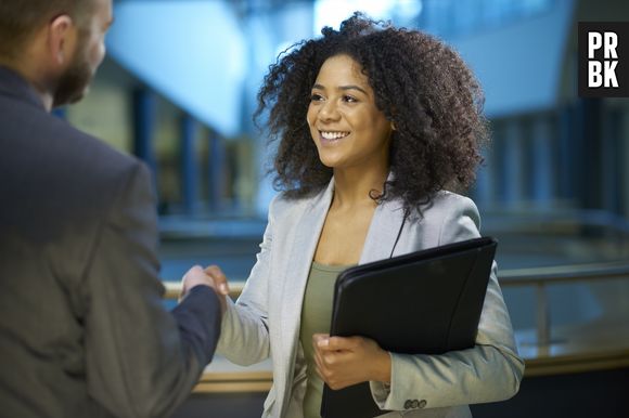 Conhecer a empresa na primeira entrevista de emprego é essencial