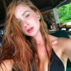 Marina Ruy Barbosa diz que seguir padrões é doloroso