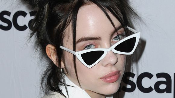 Billie Eilish está cansada de ser associada a "odiar roupas femininas"
