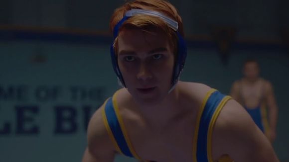 Archie (KJ Apa) em "Katy Keene"? Produtor confirma outros personagens de "Riverdale" na série!