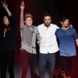 Niall Horan, ex-One Direction, elogia próximo álbum de Harry Styles