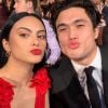 Camila Mendes e Charles Melton podem ter terminado e está tudo bem