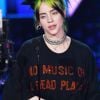 Billie Eilish confessa que usa roupas mais folgadas por não se sentir confortável com o próprio corpo