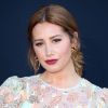 Ashley Tisdale posta vídeo dançando "High School Musical" e alerta fãs durante quarentena
