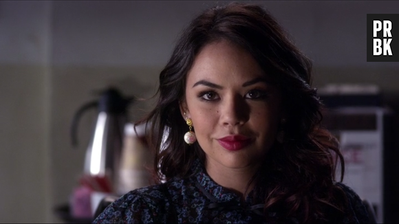 A Mona (Janel Parrish) nunca foi boazinha, mas sua morte foi triste porque ela finalmente estava mudando em "Pretty Little Liars"