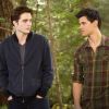 "Crepúsculo": Edward (Robert Pattinson) e Jacob (Taylor Lautner) viviam brigando pelo coração de Bella (Kristen Stewart)